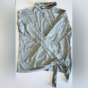 Simply Vera Vera Wang Gray Sweater